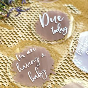 pregnancy announcement